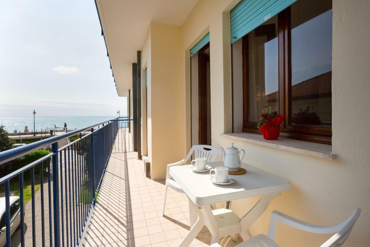 Residence Cristallo Caorle Exterior foto